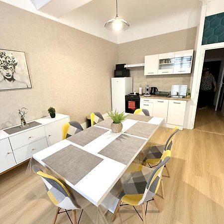 Le Retro Apartment Saint-Laurent-sur-Saone Exterior foto